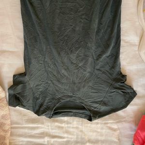 Dark green lulu top